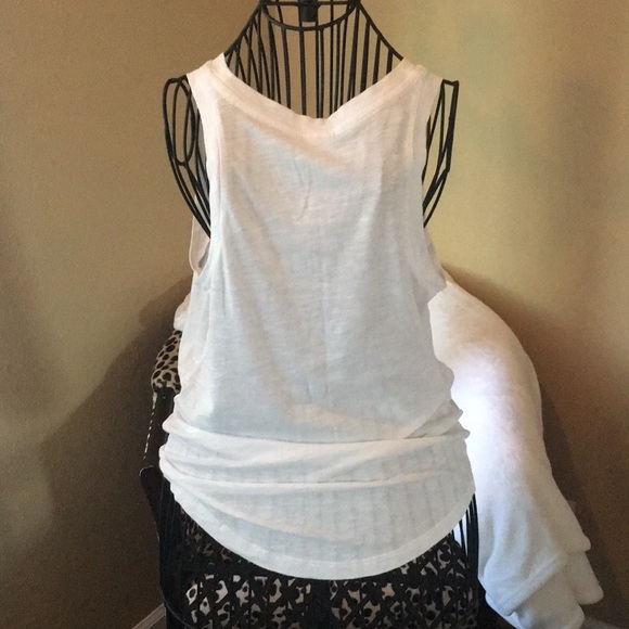 PINK TEE - Picture 2 of 3